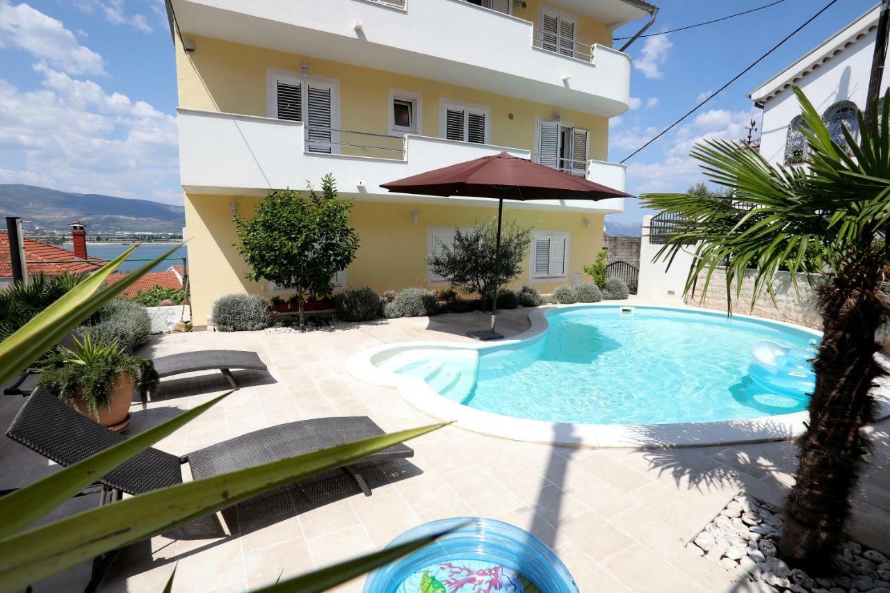Apartments Sakal Trogir Eksteriør billede